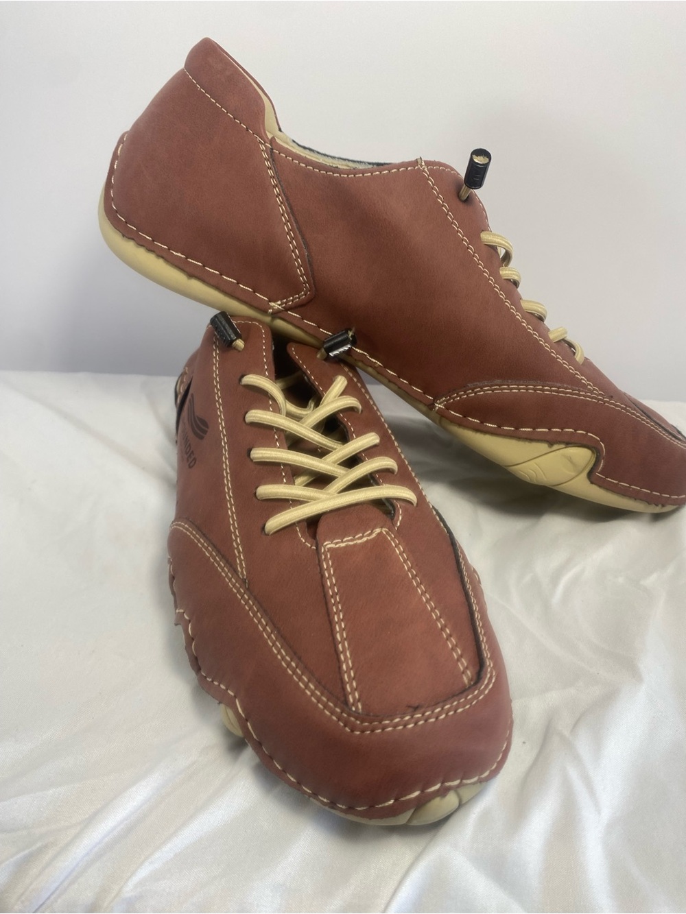 Men's Casual Brown Leather Slip-On Loafers with Cream Laces